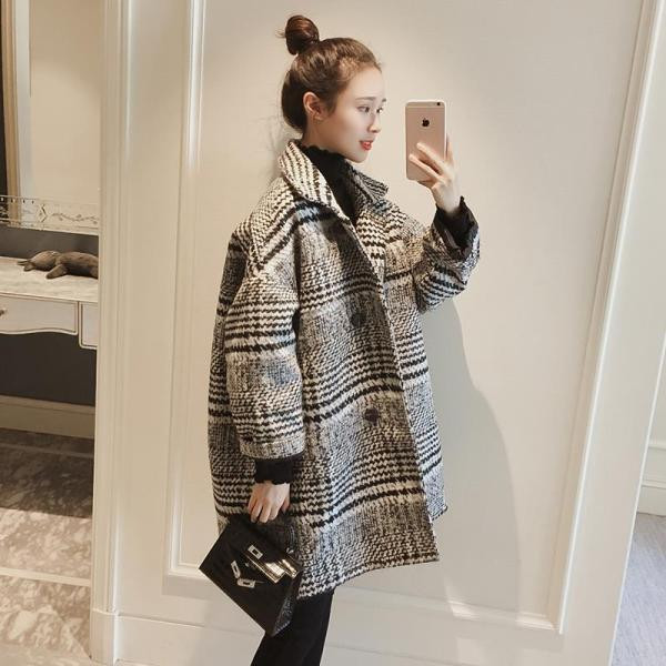 Ежедневно дамско карирано палто с копчета широк модел