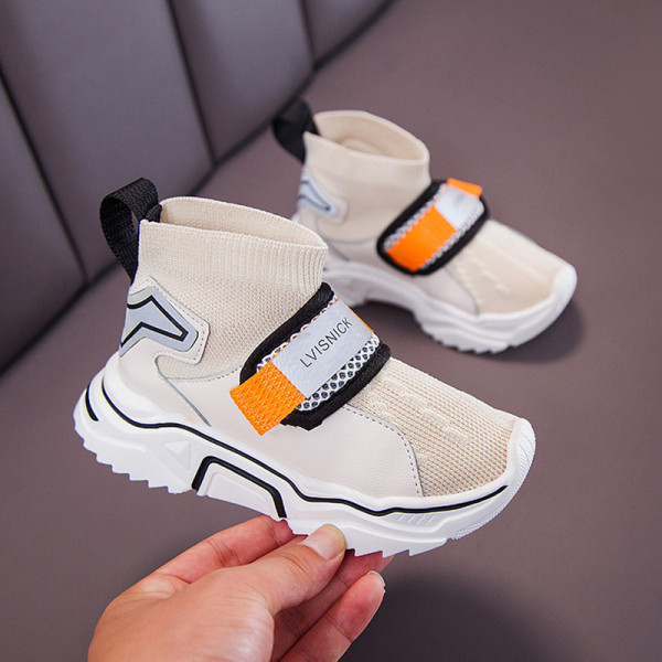 Klassikalised laste kleepsuga tossud poistele