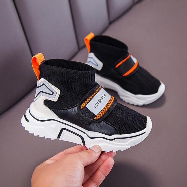 Klassikalised laste kleepsuga tossud poistele