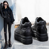 Naiste sügis-talvised kõrge tallaga tossud ökonahast musta värvi