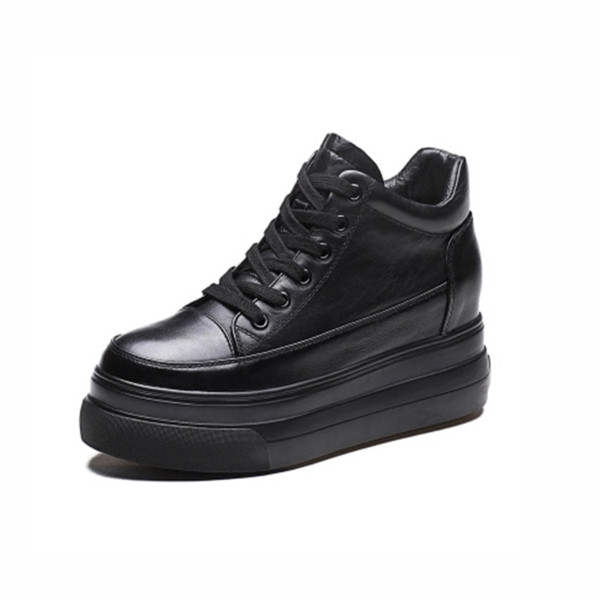 Naiste sügis-talvised kõrge tallaga tossud ökonahast musta värvi