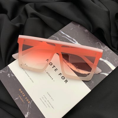 Praegune laia raamiga naiste päikeseprillimaski tüüp