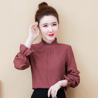 Női ing magas gallérral és hosszú ujjal