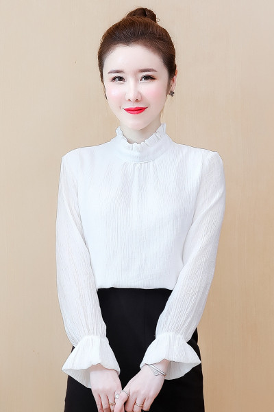 Női ing magas gallérral és hosszú ujjal