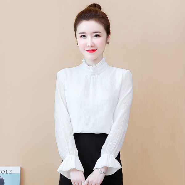 Női ing magas gallérral és hosszú ujjal