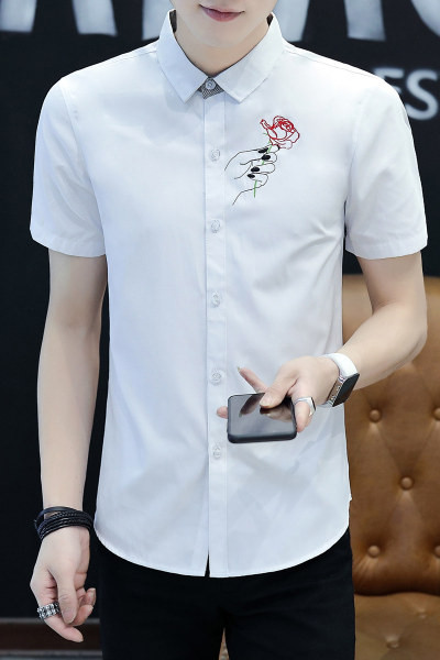 Stiilne tikandiga lühikeste varrukatega meeste särk