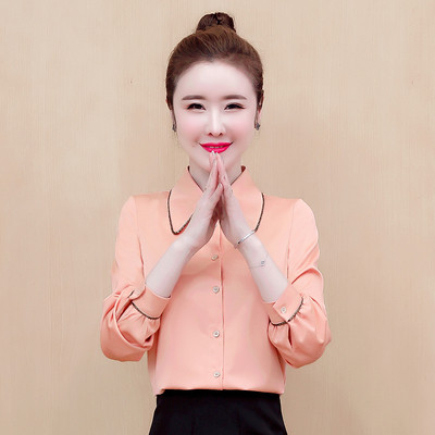 Alkalmi női szatén ing klasszikus gallérral és gombokkal