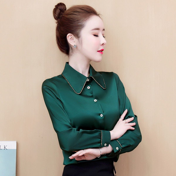 Alkalmi női szatén ing klasszikus gallérral és gombokkal