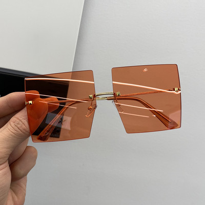 Praegused retro stiilis naiste kandilised päikeseprillid