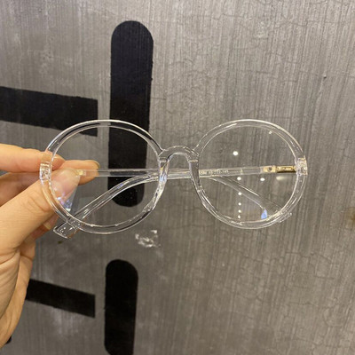 Modern női szemüveg kerek formában, dioptria nélkül