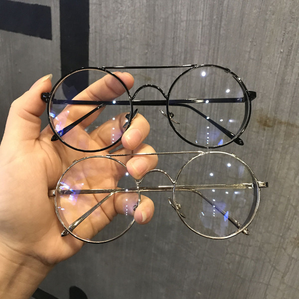 Új női szemüveg modell kerek formával, fém kerettel