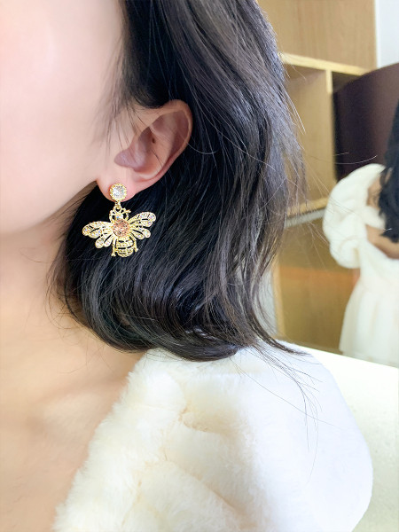 Uus mudel moodsad naiste kividega herilase kujulised kõrvarõngad