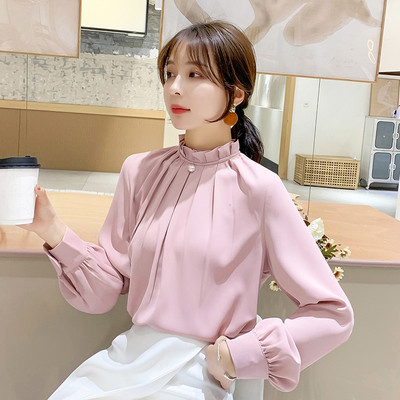 Stílusos női ing magas gallérral és hosszú ujjal