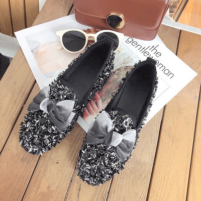 Särava efektiga ja tasase tallaga naiste vabaajajalatsid - kaks mudelit