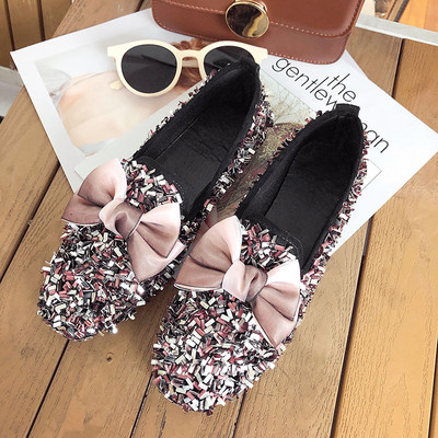 Särava efektiga ja tasase tallaga naiste vabaajajalatsid - kaks mudelit