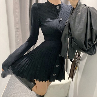 Καθημερινό  γυναικείο φόρεμα με μακριά μανίκια και πλισέ