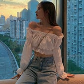 Elasztikus női blúz leejtett ujjal - crop top