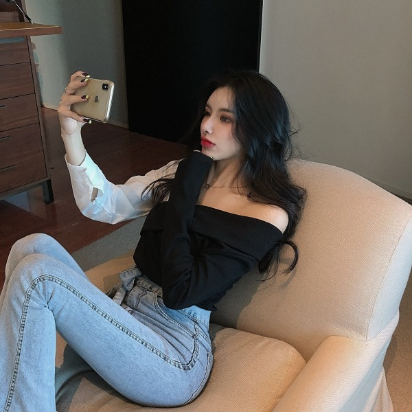 Modern női blúz V-nyakkal