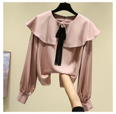 Naiste stiilne ovaalse dekoltee ja pikkade varrukatega särk