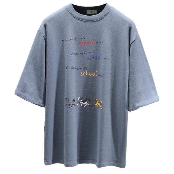 Lai naiste t-särk tikandite ja aplikatsioonidega