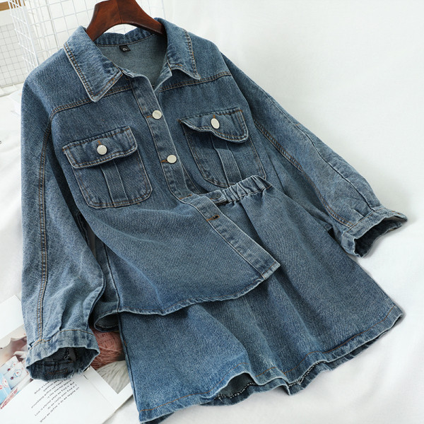 Női farmer szett kabáttal és szoknyával