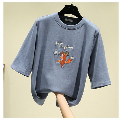 Alkalmi női póló rövid ujjal és hímzéssel