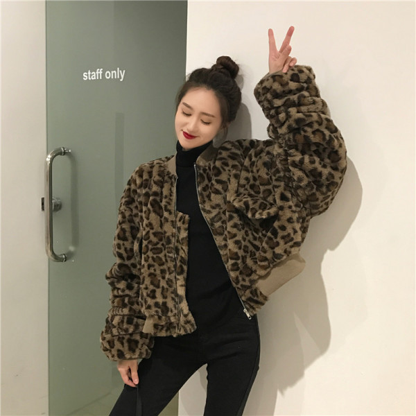 Lai lukuga ja leopardimustriga naiste jope