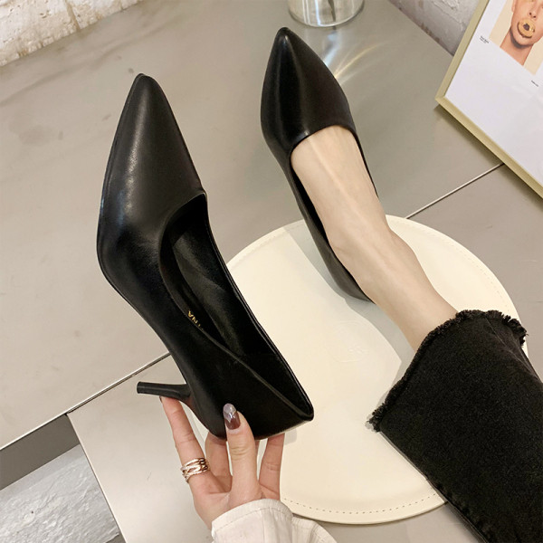 Női alkalmi hegyes cipő 6 cm-es sarokkal