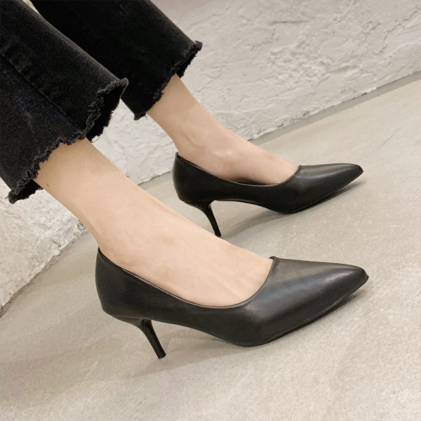 Női alkalmi hegyes cipő 6 cm-es sarokkal