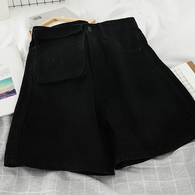 Jelenlegi rövidnadrág széles modell magas derékkal és nagy zsebbel