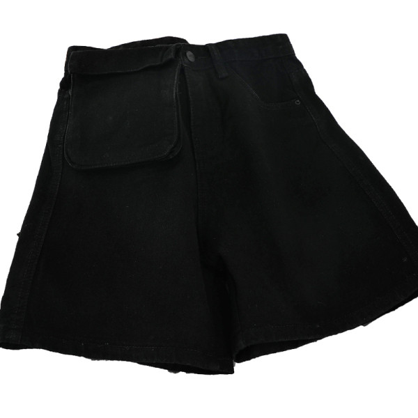 Jelenlegi rövidnadrág széles modell magas derékkal és nagy zsebbel