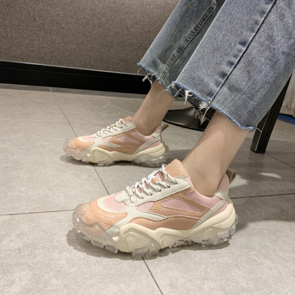 Modern női tornacipő műbőr fűzővel