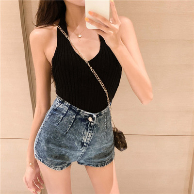 Lühikesed kõrge vöökohaga naiste liibuvad teksad