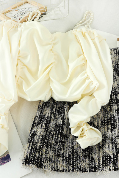 Stiilne kaheosaline naiste komplekt - lühike pärlipaeltega pluus ja kõrge vöökohaga seelik