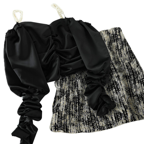 Stiilne kaheosaline naiste komplekt - lühike pärlipaeltega pluus ja kõrge vöökohaga seelik