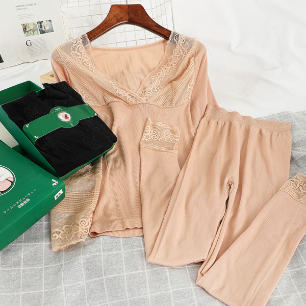 Női tavaszi pizsama két részből - blúz és leggings csipkével