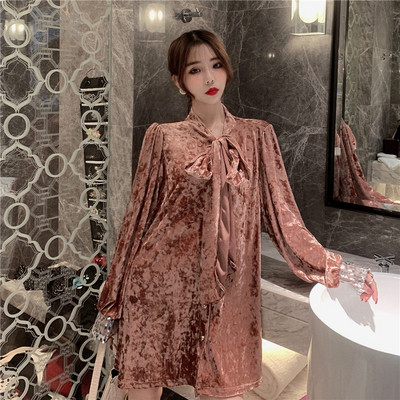 Vintage bársony női ruha gallérral, szalaggal és flitterekkel