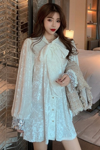 Vintage bársony női ruha gallérral, szalaggal és flitterekkel