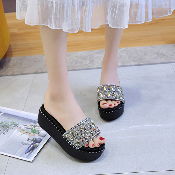 Нов модел ежедневни дамски чехли на платформа с камъни