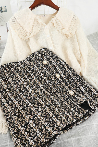 Stílusos női szett két részből - ing és szoknya gombokkal