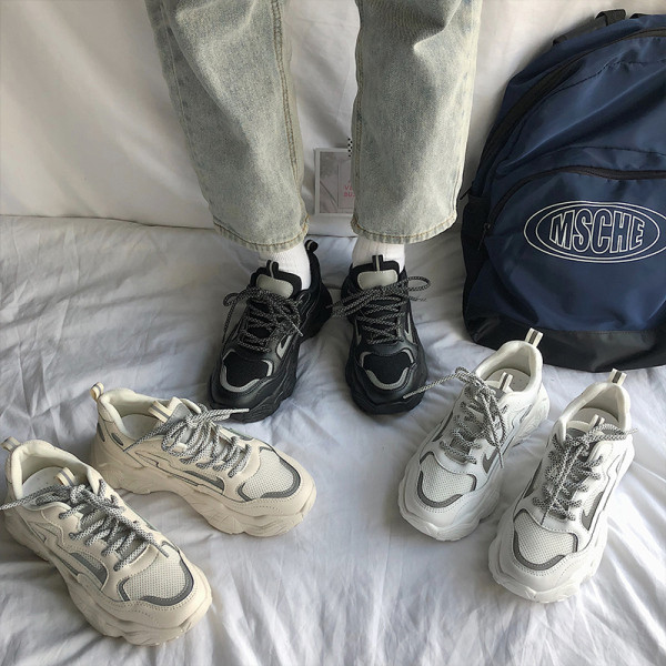 Eco-nahast ja tekstiilist krobelise tallaga vabaaja tossude uus mudel