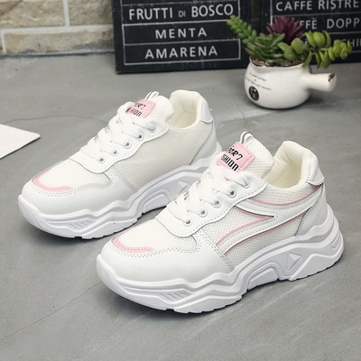 Alkalmi női légáteresztő tornacipő fűzővel és lapos talppal