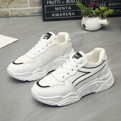 Alkalmi női légáteresztő tornacipő fűzővel és lapos talppal