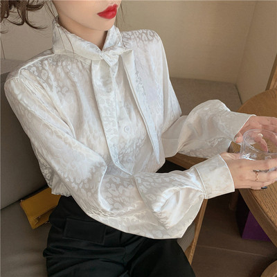 Satiinist naiste särk leopardimustri ja paelaga