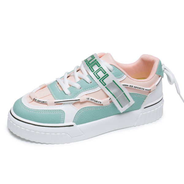 Naiste vabaaja tossud lameda talla ja plaastriga