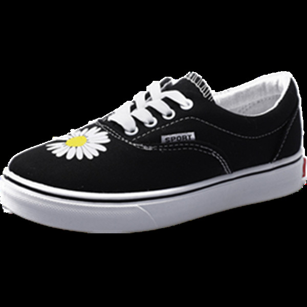 Γυναικεία casual παπούτσια με κορδόνια και κεντήματα λουλουδιών σε μαύρο χρώμα