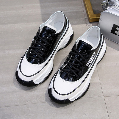 Uus mudel paelte ja kõrge tallaga naiste tossud