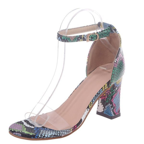 Női szandál új modellje szilikon pánttal és állatmintás mintával