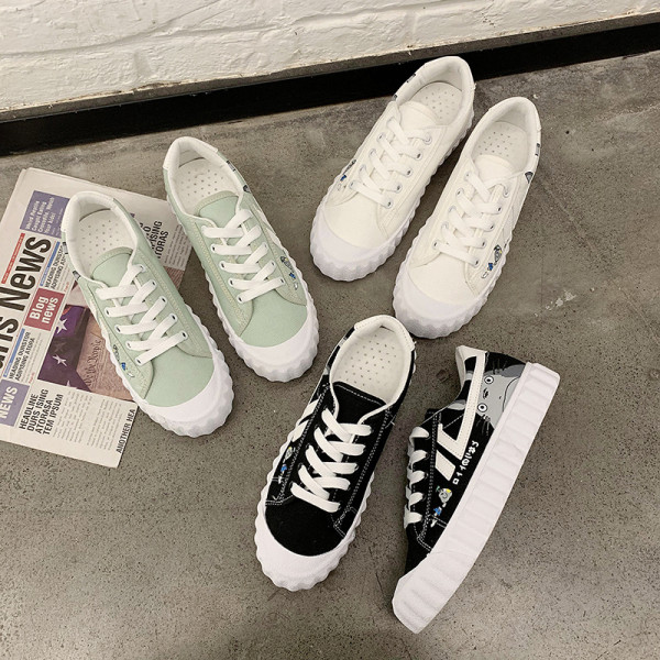 Lameda talla, aplikatsiooni ja lipsudega vabaaja naiste tossud