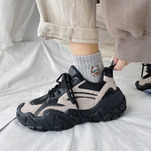 Új modell női velúr tornacipők durva talppal és fűzővel